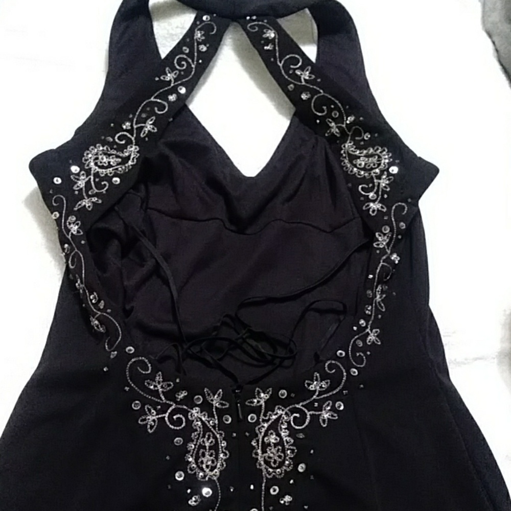 Dress - Picture 2 of 3